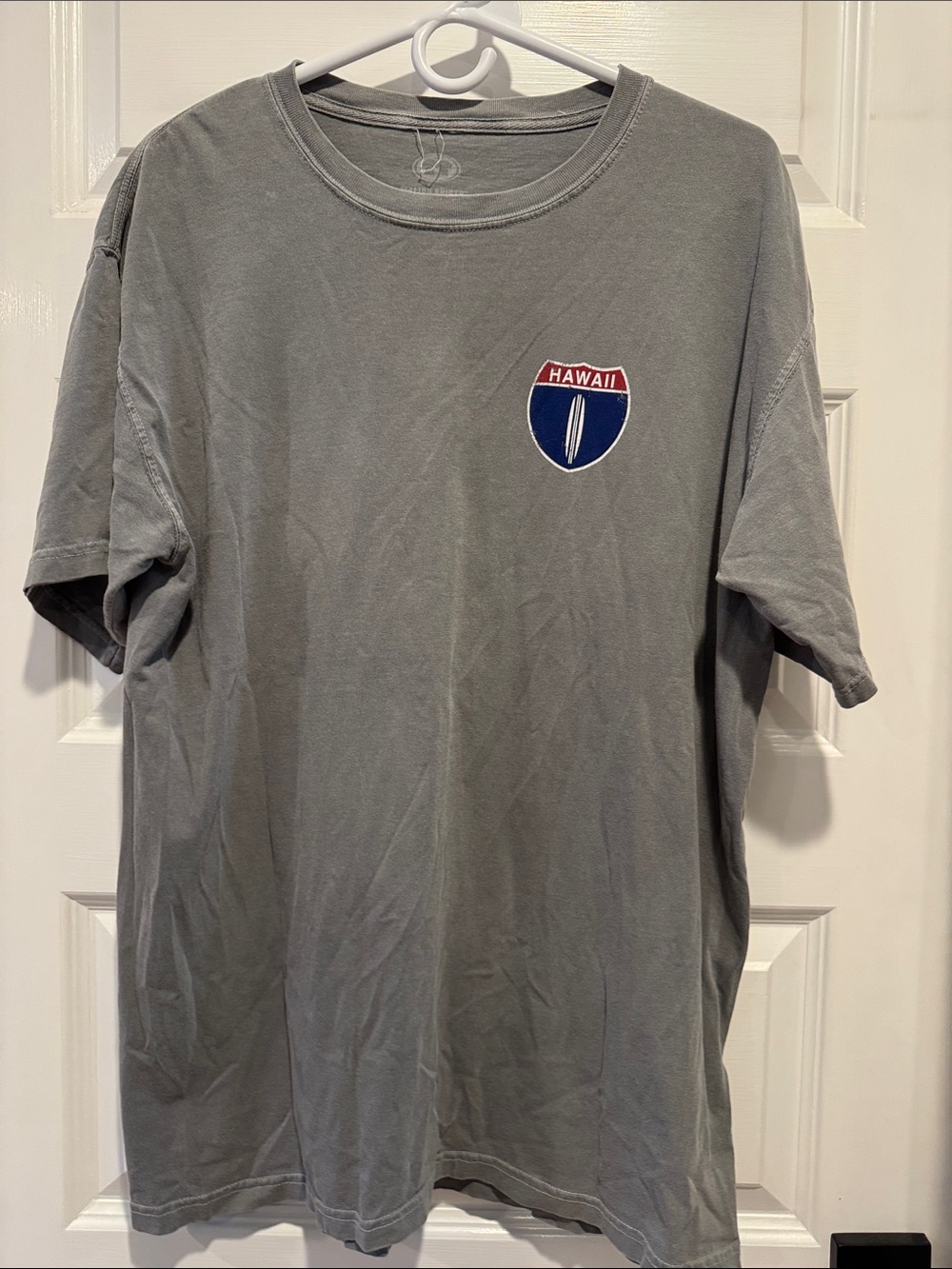 Malibu Gray Short Sleeve Tee with Hawaii Shield Patch